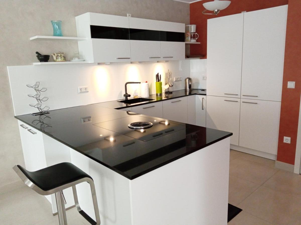 Primeurs Standing De 85 M², Luxembourg-kirchberg Appartement *
